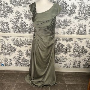 Jade Sophisticated Sage Mob/ Mog Dress